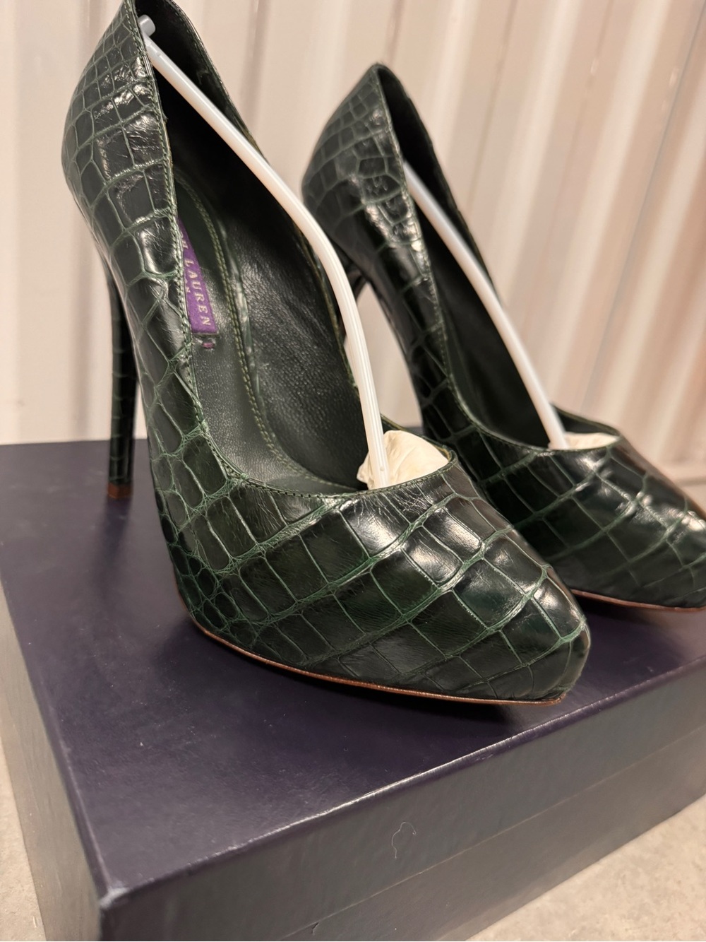 Ralph Lauren Purple Label Dark Green Croc-Embossed Stiletto Pumps